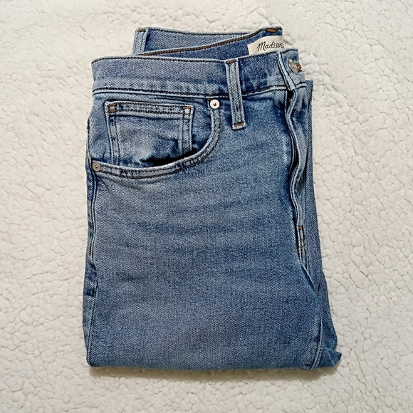 Madewell Denim - Madewell Roadtripper Petite Slim Distressed Blue Jeans